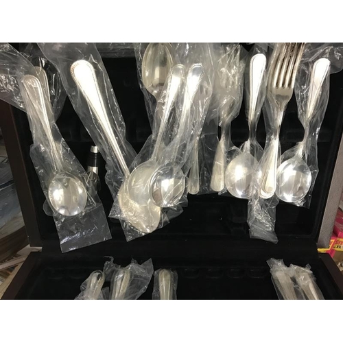 532 - A Silver plated cutlery set, incomplete AF