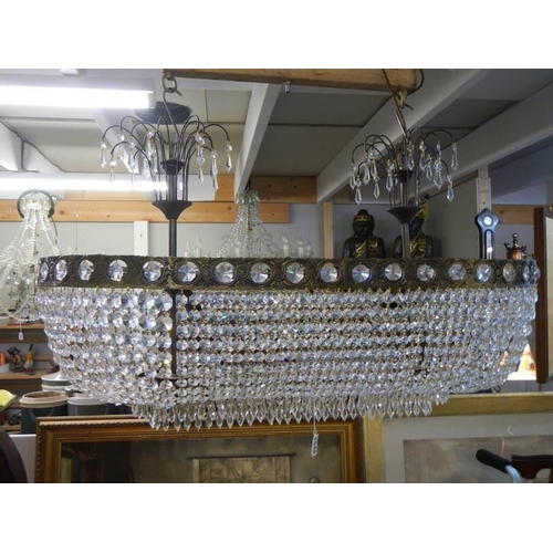 1548 - A large old oval 'basket' chandelier in good condition, 90 cm wide. COLLECT ONLY.