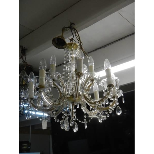 1553 - A good eight light chandelier, COLLECT ONLY.