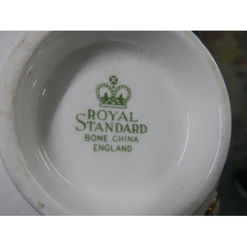 1642 - A quantity of Royal Standard tea ware.