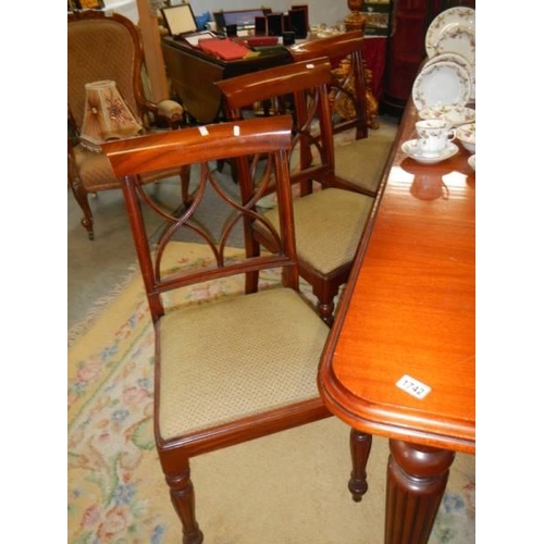 1743 - A set of eight mahogany dining chairs comprising 2 carvers and 6 diners COLLECT ONLY.