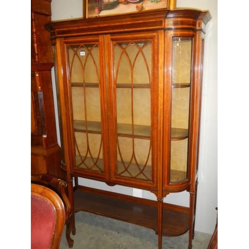 1747 - A superb quality Edwardian bow front display cabinet, COLLECT ONLY.