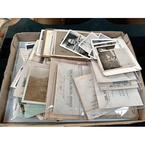 209 - A quantity of old black & white photos