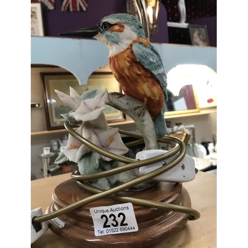 232 - A table lamp ornament of a kingfisher