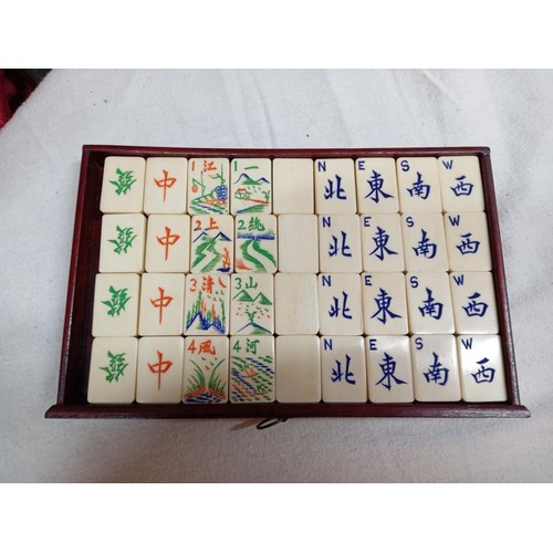 1437 - A good early 20th century Mah Jong set (with later additional stands).