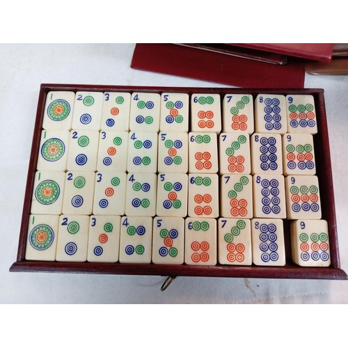 1437 - A good early 20th century Mah Jong set (with later additional stands).