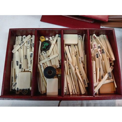 1437 - A good early 20th century Mah Jong set (with later additional stands).