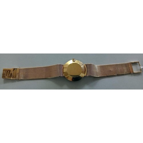 1074 - A vintage cased Longines 9ct gold wrist watch.