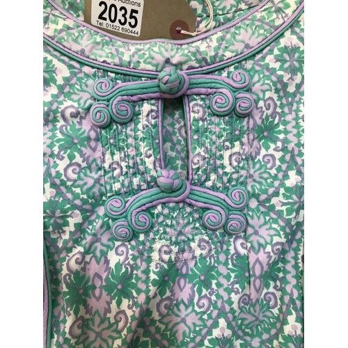 2035 - A 1970's Vintage Pale green & Purple cotton floral sun dress Size 14