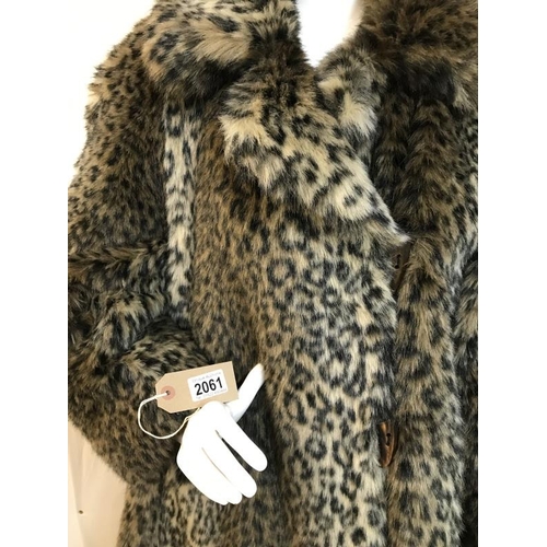 2061 - Wallis Faux Fur leopard print coat size 12