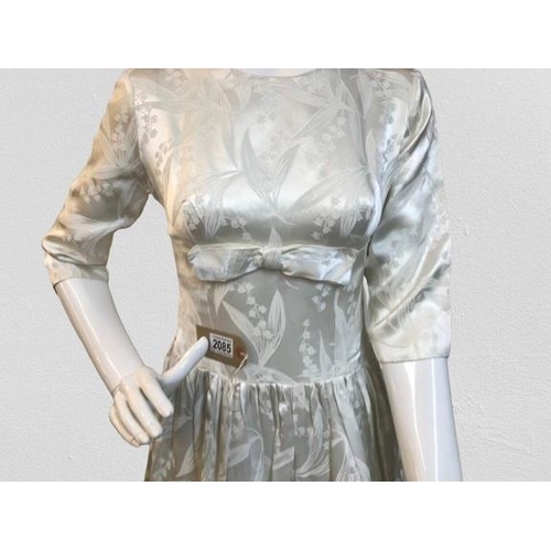 2085 - An original true vintage wedding dress, circa 1960's, lily of the valley figured damask silk satin, ... 