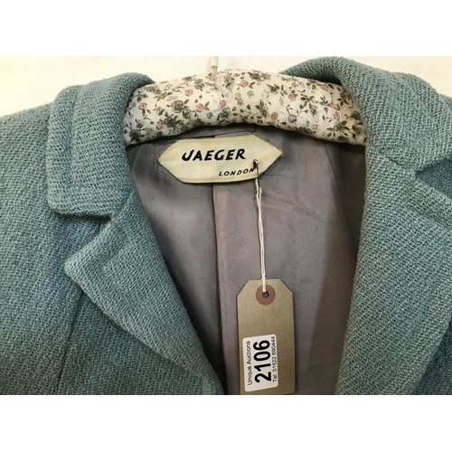 2106 - Jaeger London- vintage teal coat with functional pockets