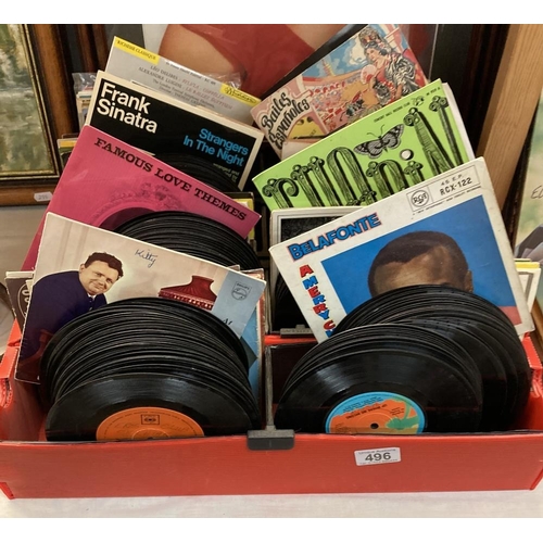 496 - 4 boxes (8 compartments) of single record