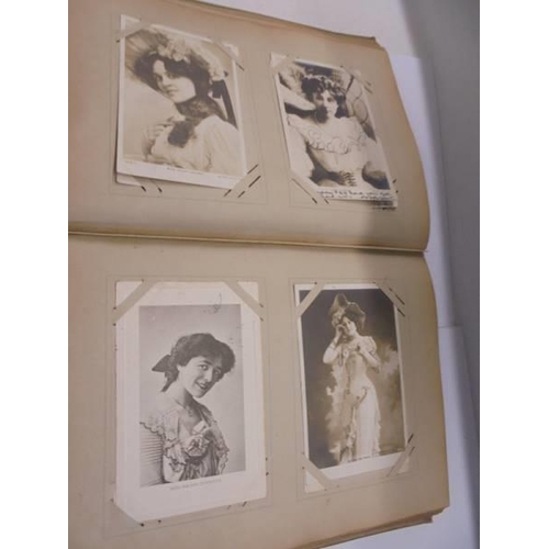 106 - An album of approximately 190 Edwardian mainly glamour postcards.