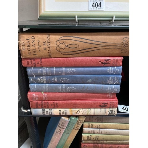 405 - A selection of vintage children's books & annuals