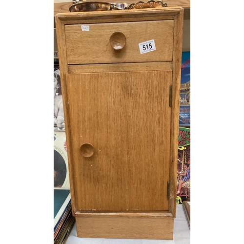 515 - An oak bedside cabinet