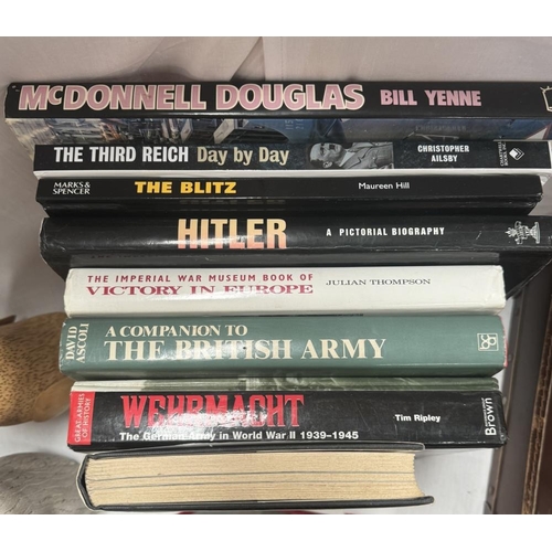 545 - A quantity of wartime books including Hitler, The Blitz, The Third Reich etc