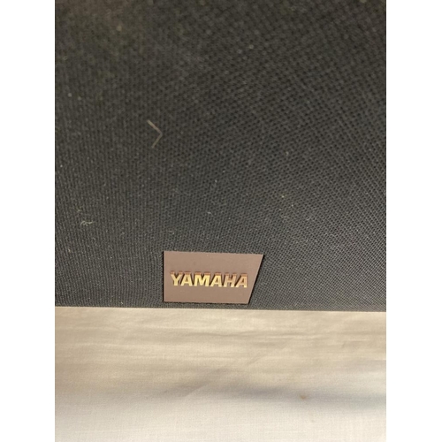 624 - A Yamaha SW-P40 speaker