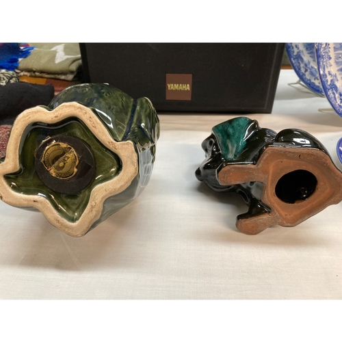 625 - A Darmok pottery owl & dog money boxes