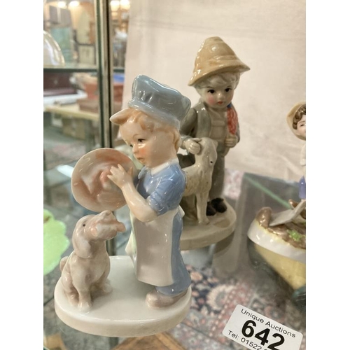 642 - 5 Porcelain figures of children including Royal Worcester