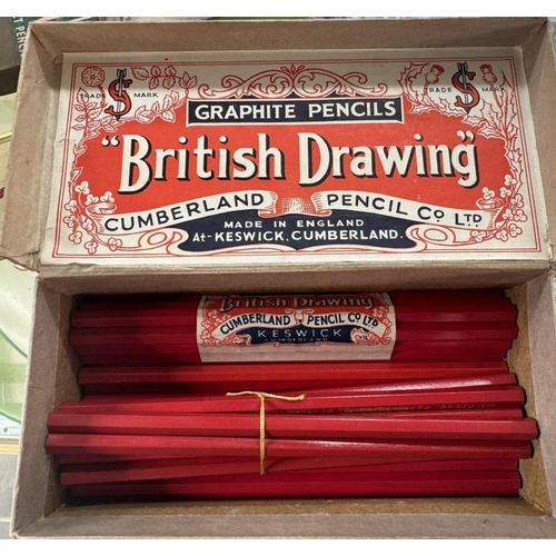 671 - A Selection of vintage boxed pencils including Cumberland, Wolfs, Venus brands (Decorative boxes)