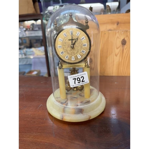 792 - A Kundu anniversary clock