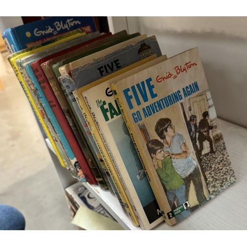 795 - A quantity of Enid Blyton books