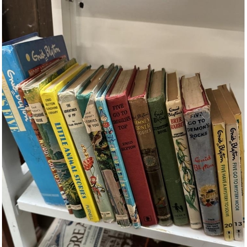 795 - A quantity of Enid Blyton books