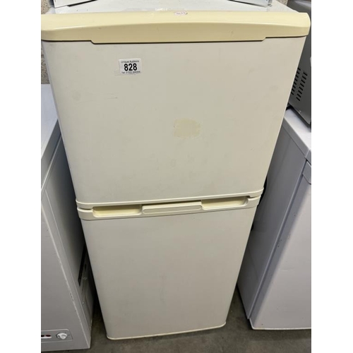 828 - A fridge freezer