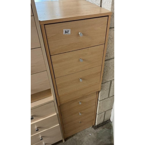 847 - 2 Modern 3 drawer bedside cabinets 39 x 42 x 62cm