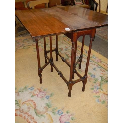 511 - A late Victorian mahogany eight leg drop leaf table, COLLECT ONLY.