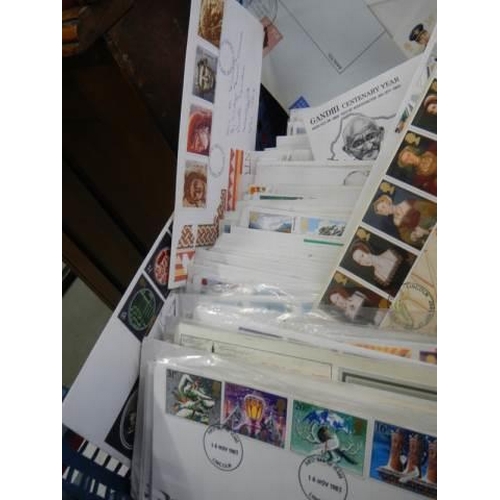 603 - A large quantity of first day covers.