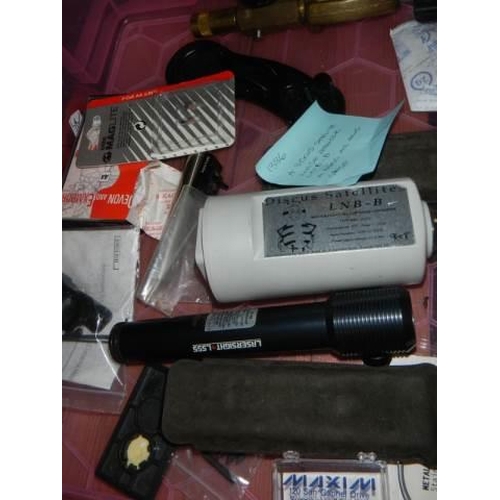 615 - A Discus satelite noise reducer LNB-B, a brass air arms gauge, rifle scope mounts TM-3 .22 cal 3/8