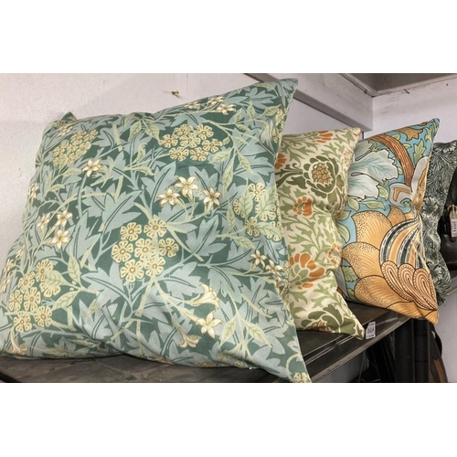 2021A - 4 new William Morris cushions