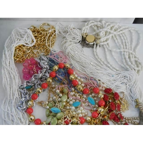 192 - A mixed lot of costume jewellery including necklaces