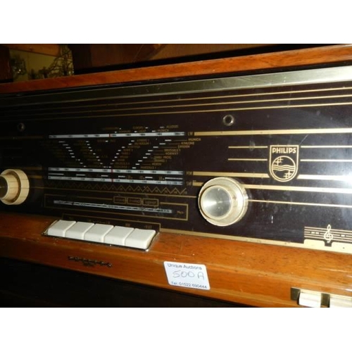 500A - A Philips radio (not tested so will need checking). COLLECT ONLY.