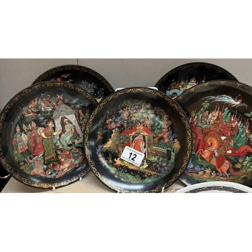 12 - A quantity of boxed collectors plates including Songbirds, When in Rome by Norman Rockwell etc