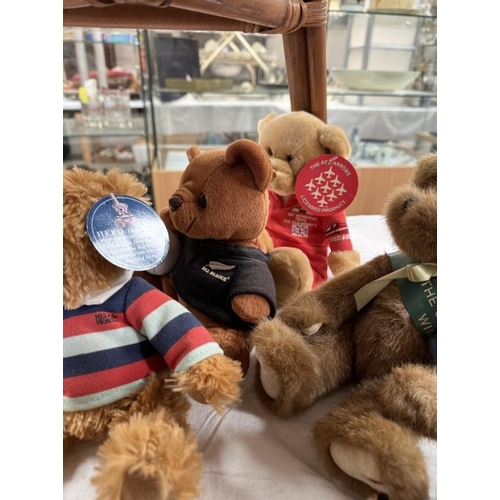 158 - A Robin Rive collectors limited edition bear & other teddy bears