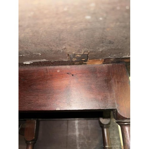 511 - A late Victorian mahogany eight leg drop leaf table, COLLECT ONLY.