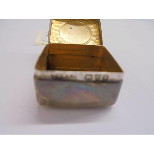 1101 - A 19th century silver patch box.