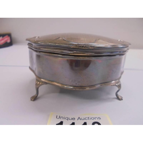 1113 - An early 20th century silver trinket box.