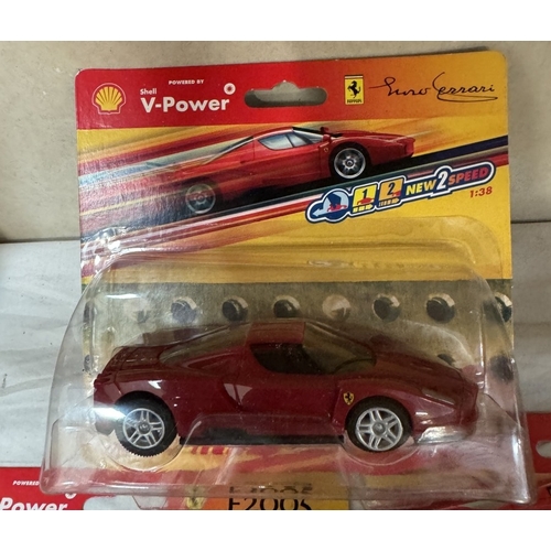 34 - 7 Shell V-Power Ferraris in blister packs