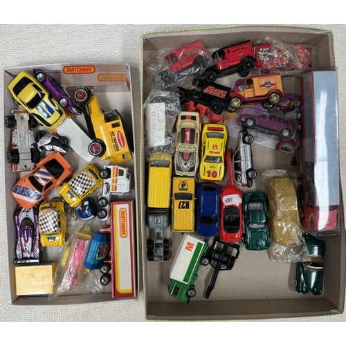 102 - 2 Trays of loose diecast including Matchbox, Hotwheels etc