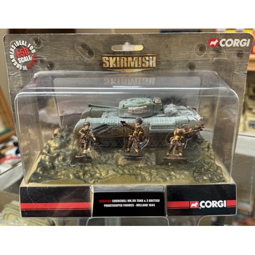 120 - 2 Corgi Skirmish CC60109, CC51028 Tanks