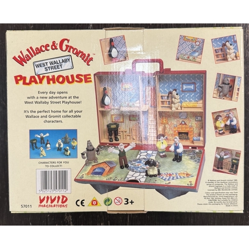 185 - A boxed Wallace & Gromit playhouse