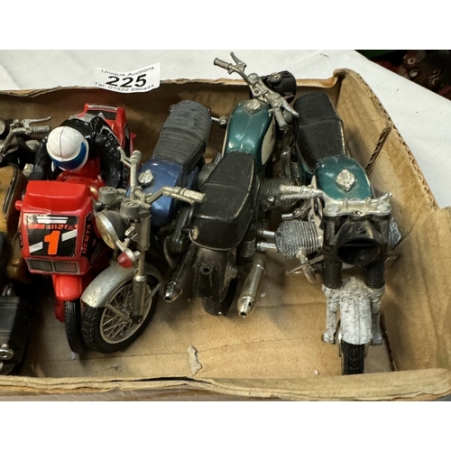 225 - 5 Polistil motorcycles & 1 other