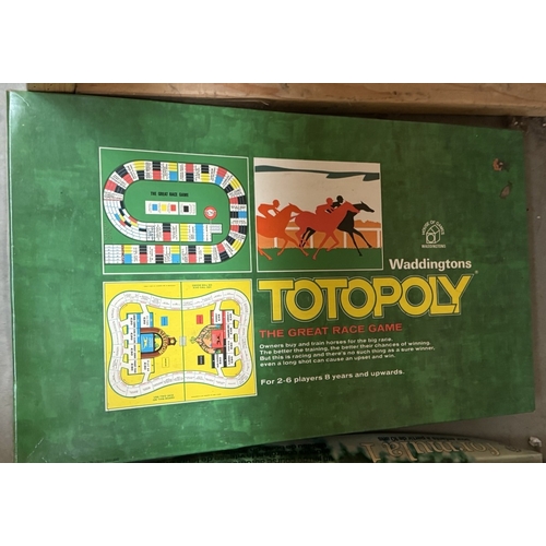 414 - 5 Waddington games including Formula 1, Cluedo, Totopoly & 2 Monopoly