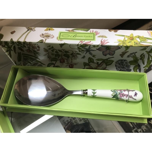 1414 - A collection of 5 boxed Portmeirion serving sets, salad spoons, cake slicers etc