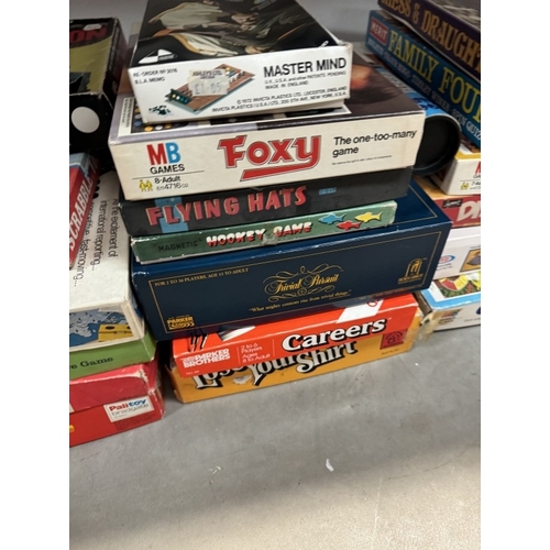 451 - A good lot of games etc (Completeness unknown)