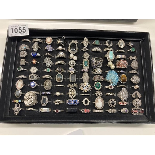 1055 - A Good tray of 100 silver & White metal rings . Tray Weight-125g. Ring Weight -413g. Total weight 53... 